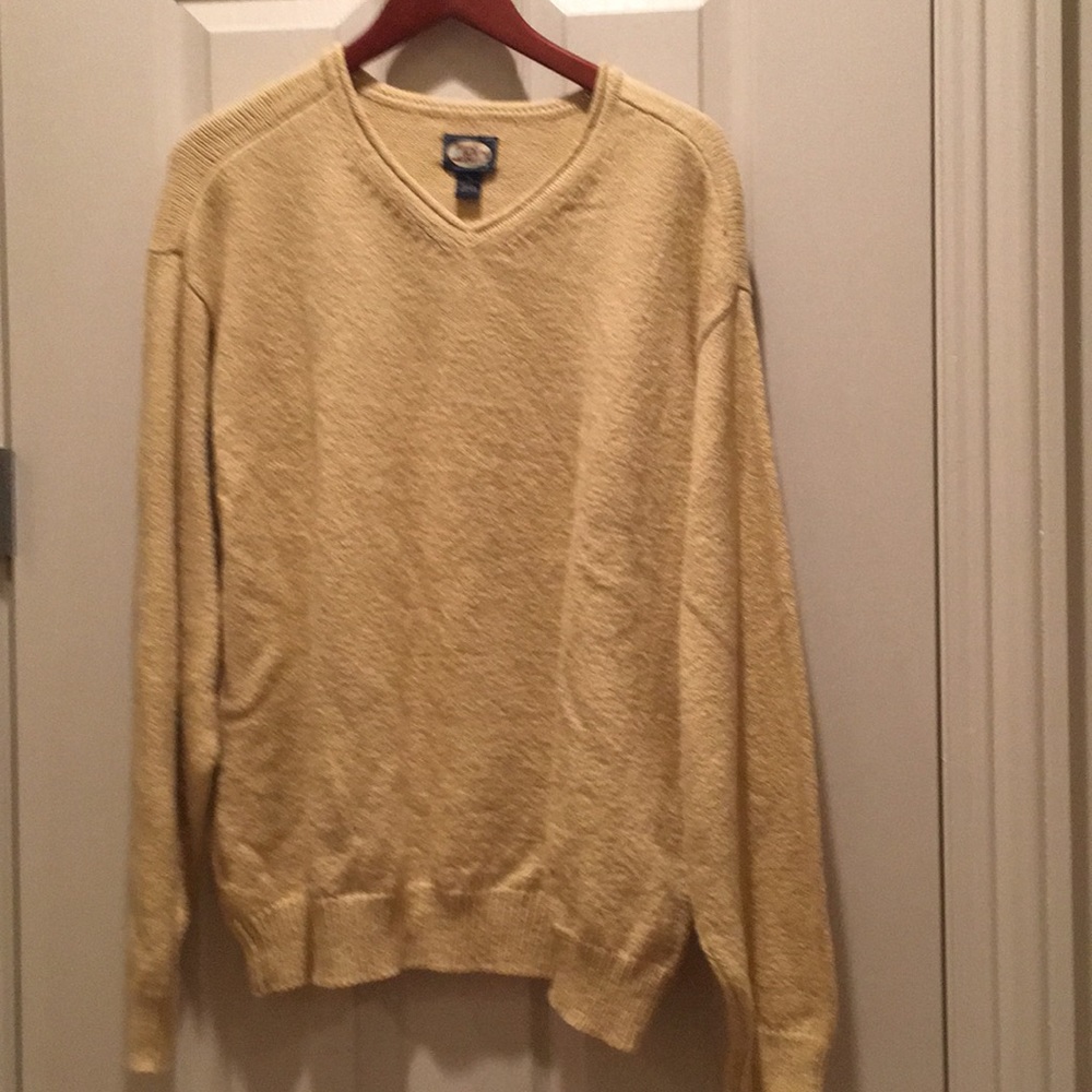 Tommy Bahama sweater. Men’s
